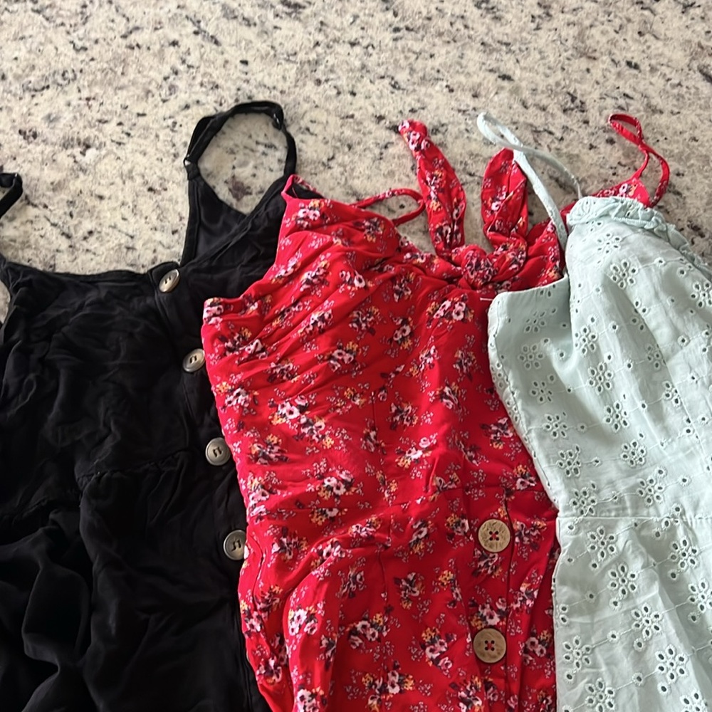Women teen bundle lot of 5 dresses used size small - Picture 3 of 4